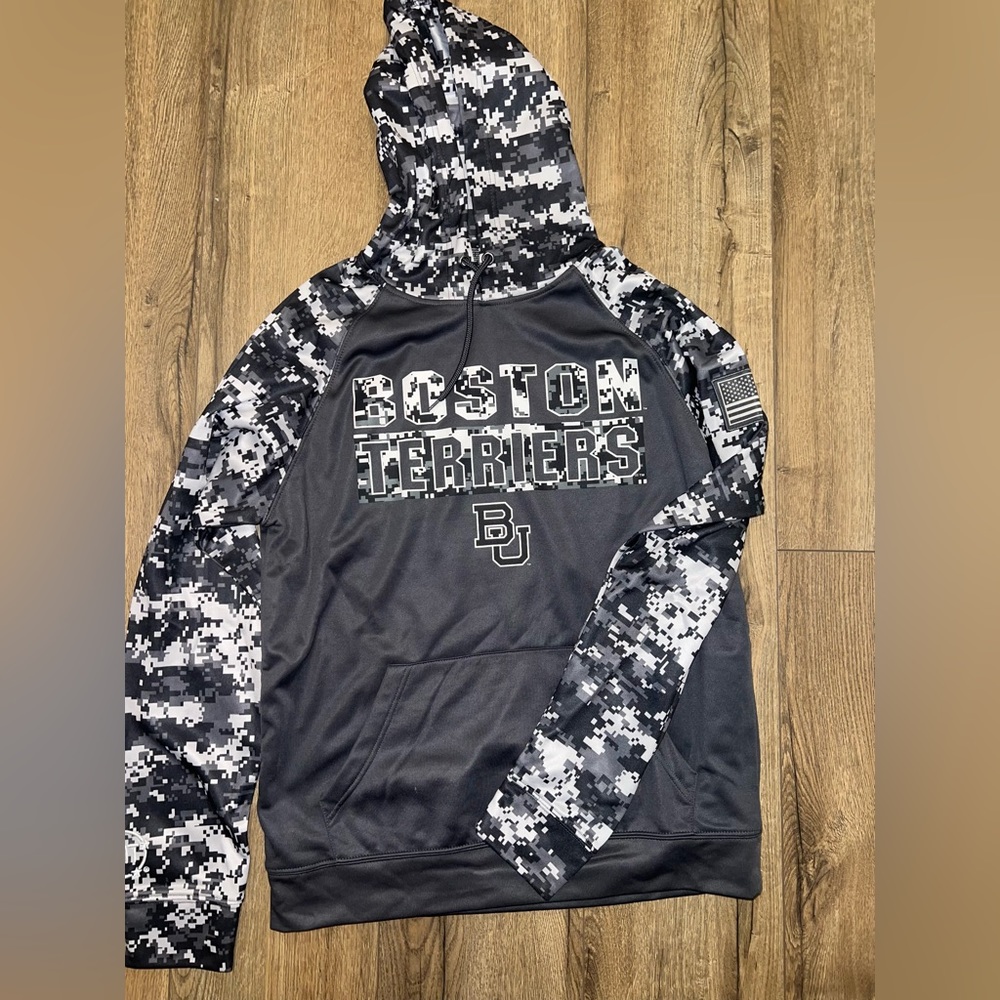 Boston Terriers University sweatshirt size medium